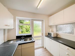 Photo 19- click for photo gallery